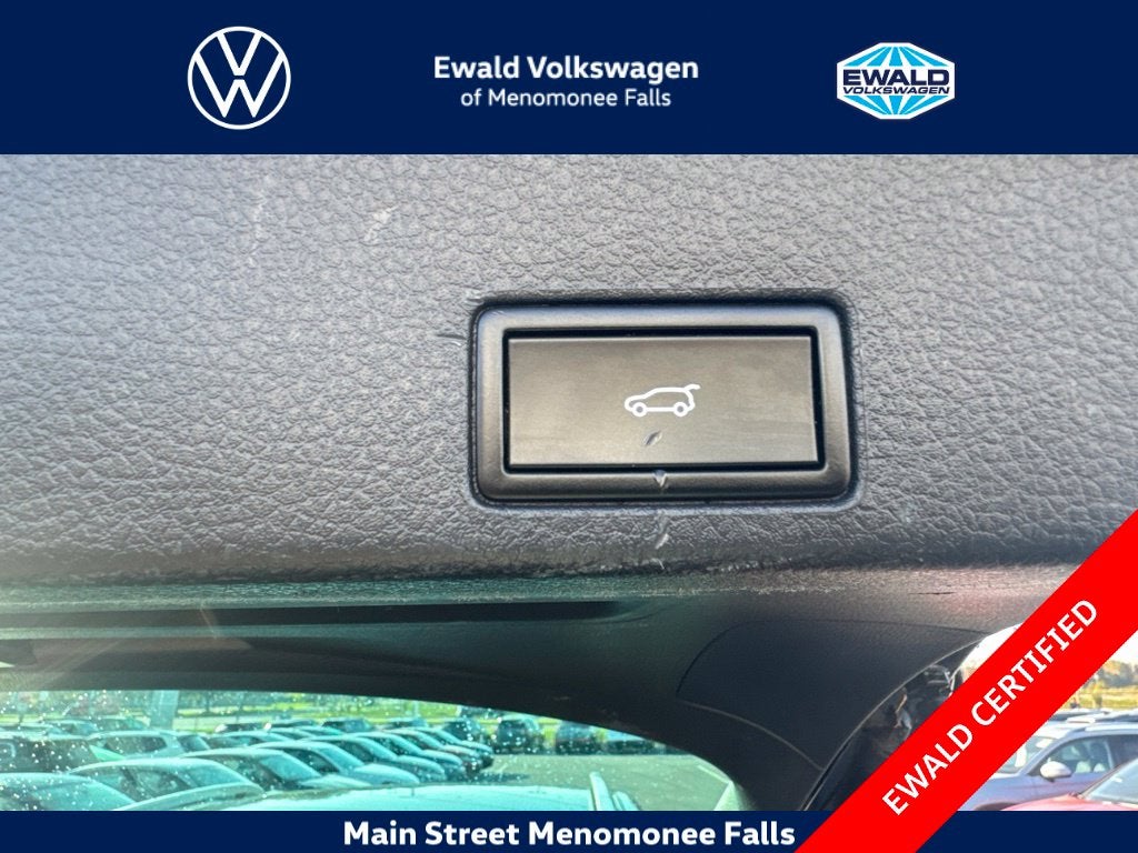 2017 Volkswagen Touareg V6 Sport 4Motion
