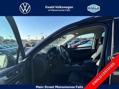 2017 Volkswagen Touareg V6 Sport 4Motion