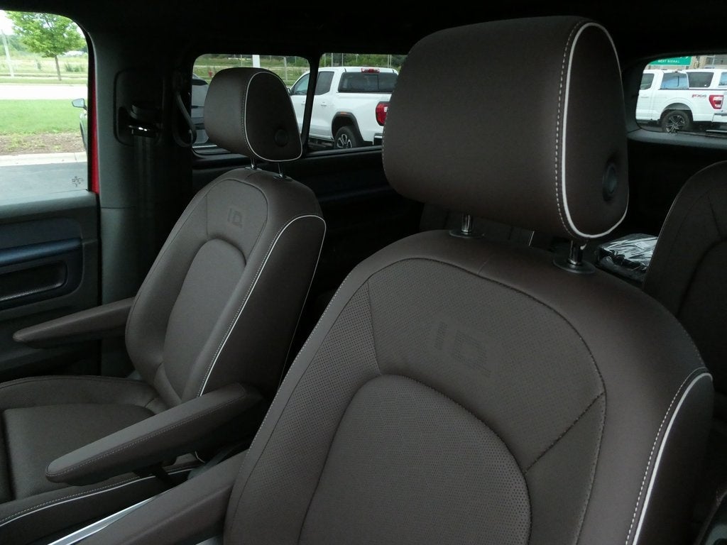 2025 Volkswagen ID. Buzz Pro S Plus