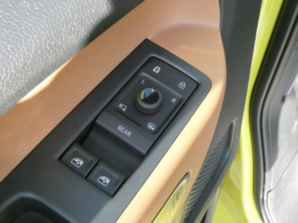 2025 Volkswagen ID. Buzz Pro S Plus