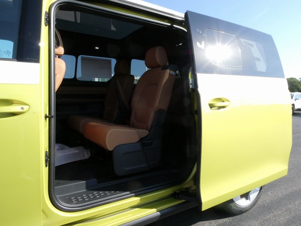 2025 Volkswagen ID. Buzz Pro S Plus