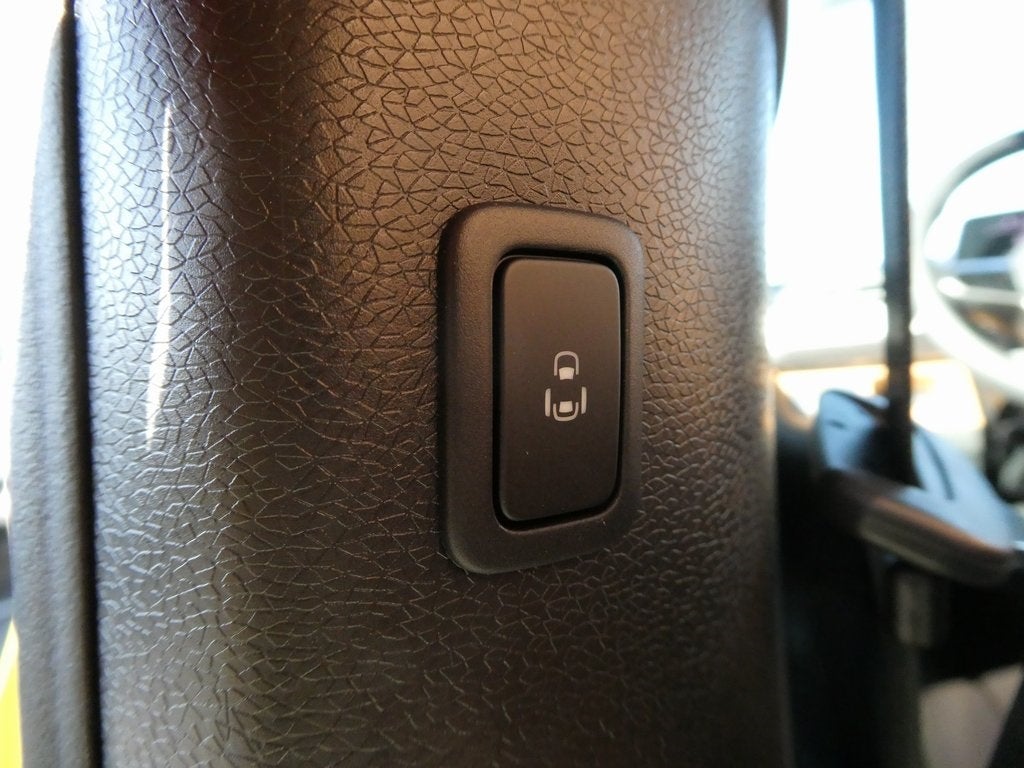 2025 Volkswagen ID. Buzz Pro S Plus