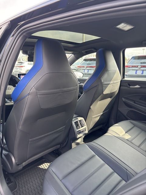 2026 Volkswagen Golf R 2.0T