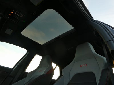 2026 Volkswagen Golf GTI Autobahn