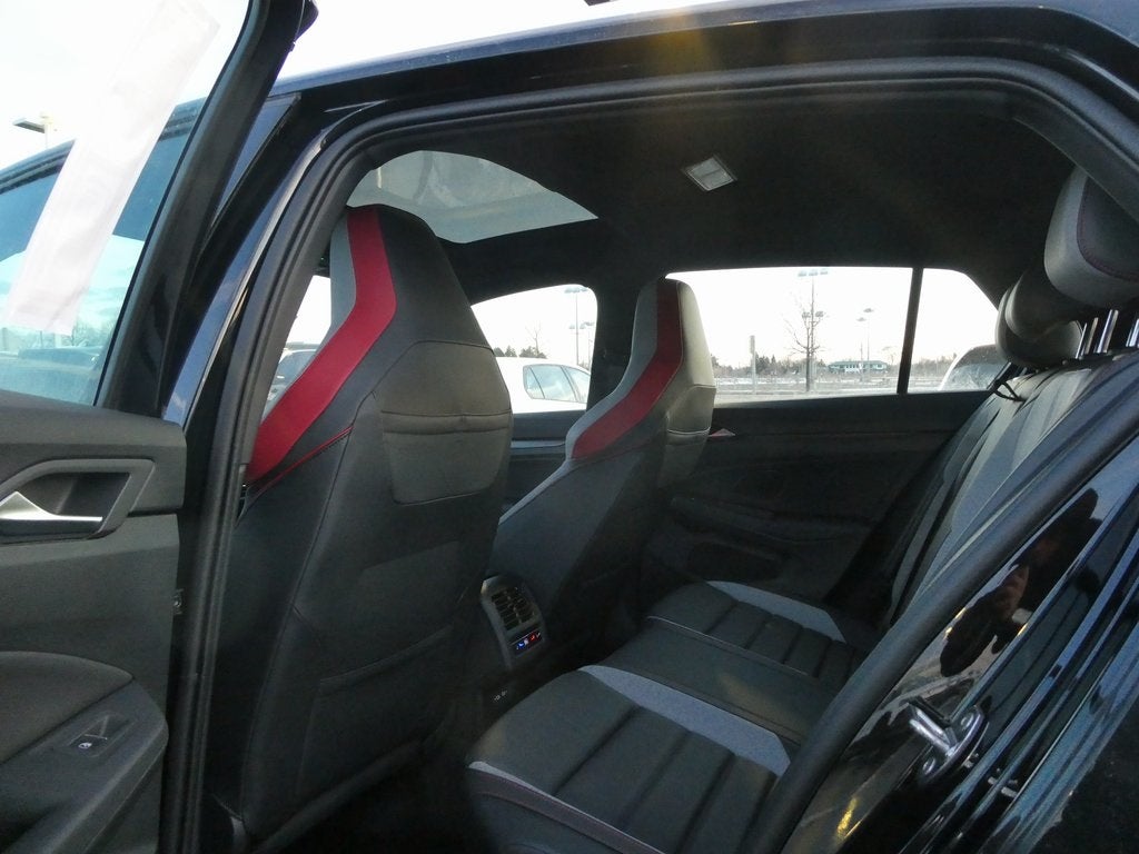 2026 Volkswagen Golf GTI Autobahn