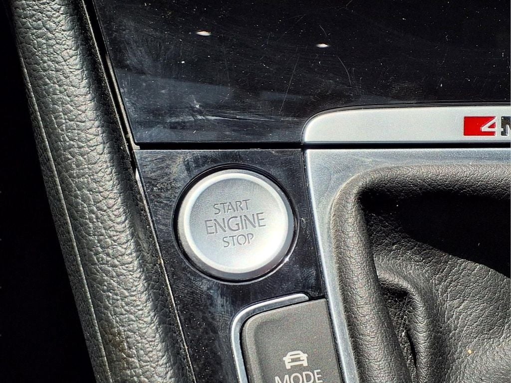 2019 Volkswagen Golf R DCC & Navigation 4Motion 6-Speed Manual