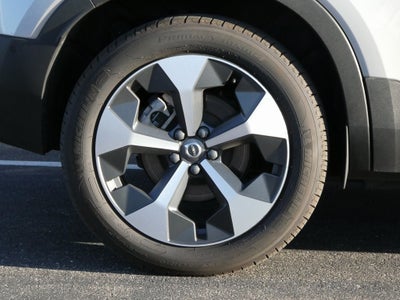 2024 Volvo XC40 B5 Plus Dark Theme